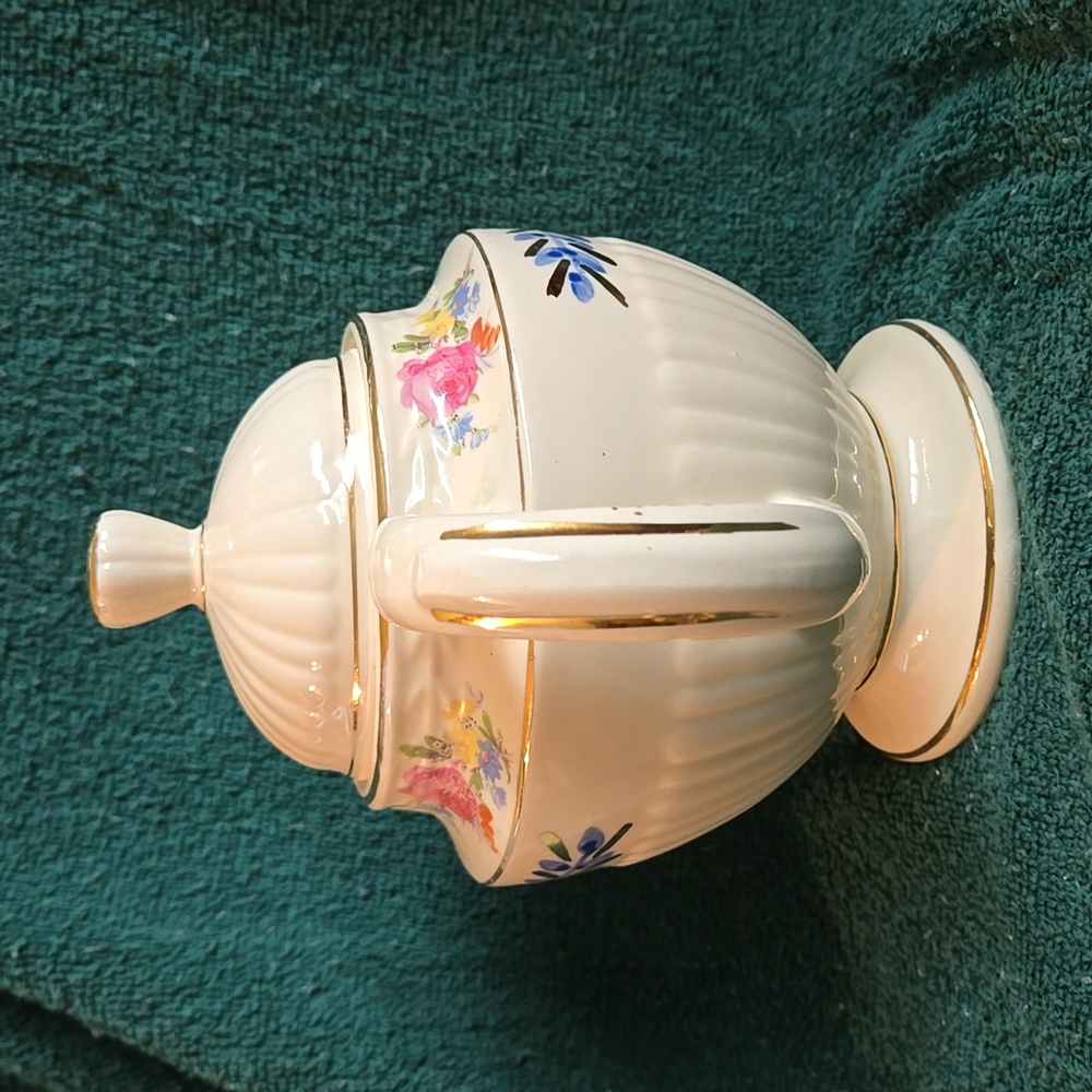Ceramic Tea Pot - Picture 4 of 9